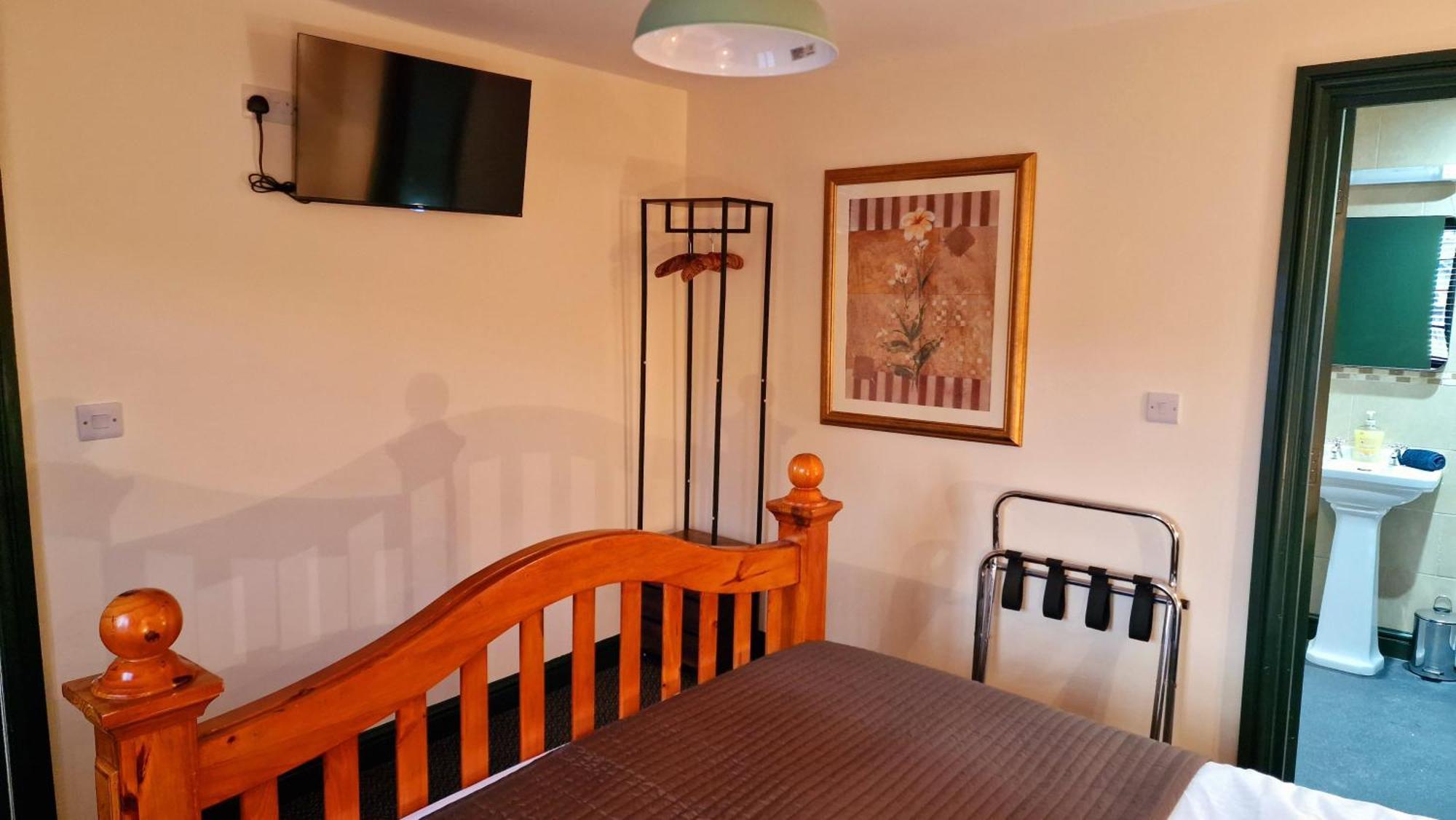 Y Gwydyr Hotel - Dolwyddelan Dış mekan fotoğraf