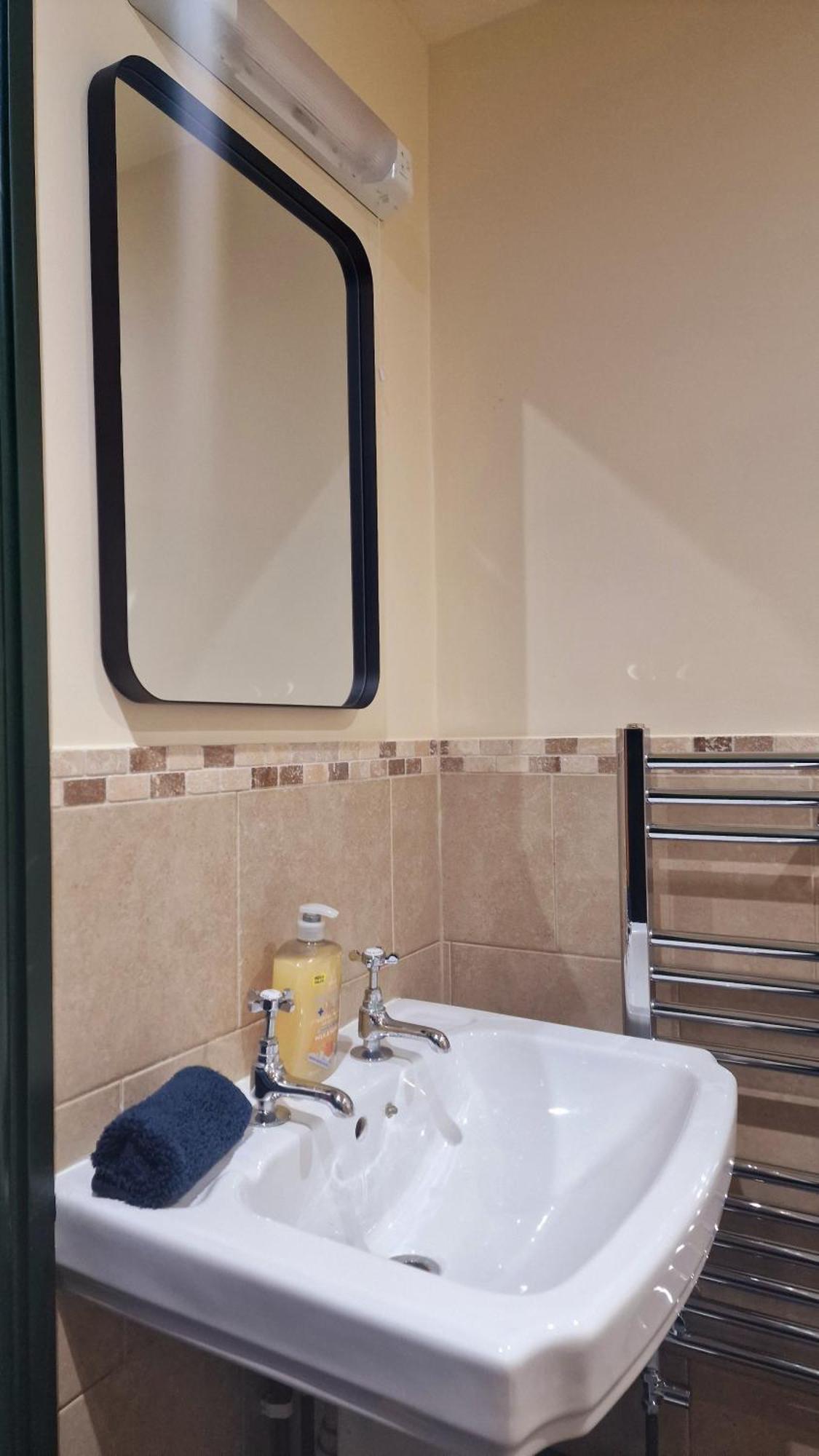 Y Gwydyr Hotel - Dolwyddelan Dış mekan fotoğraf